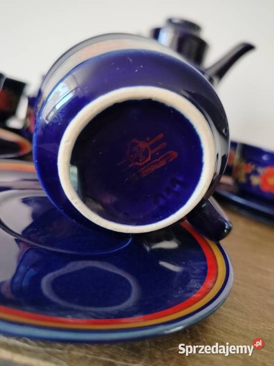 Granatowo kwiatowy zestaw porcelany stołowej Kołaków