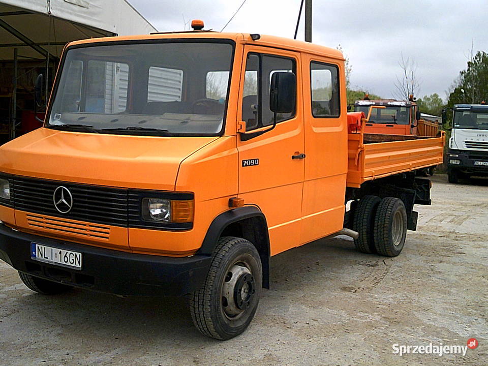 SprzedamMercedes 709 podwójna kabina