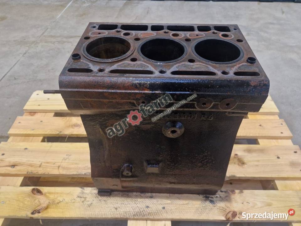 Blok silnika Case 633 533 485 385
