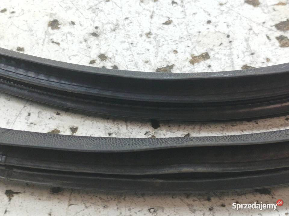 USZCZELKA DRZWI PRAWY PRZÓD PASAŻERA 5D Renault sprzedam