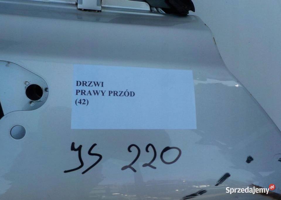 LEXUS IS 220 DRZWI PRAWY PRZÓD osobowe Nowy Tomyśl sprzedam