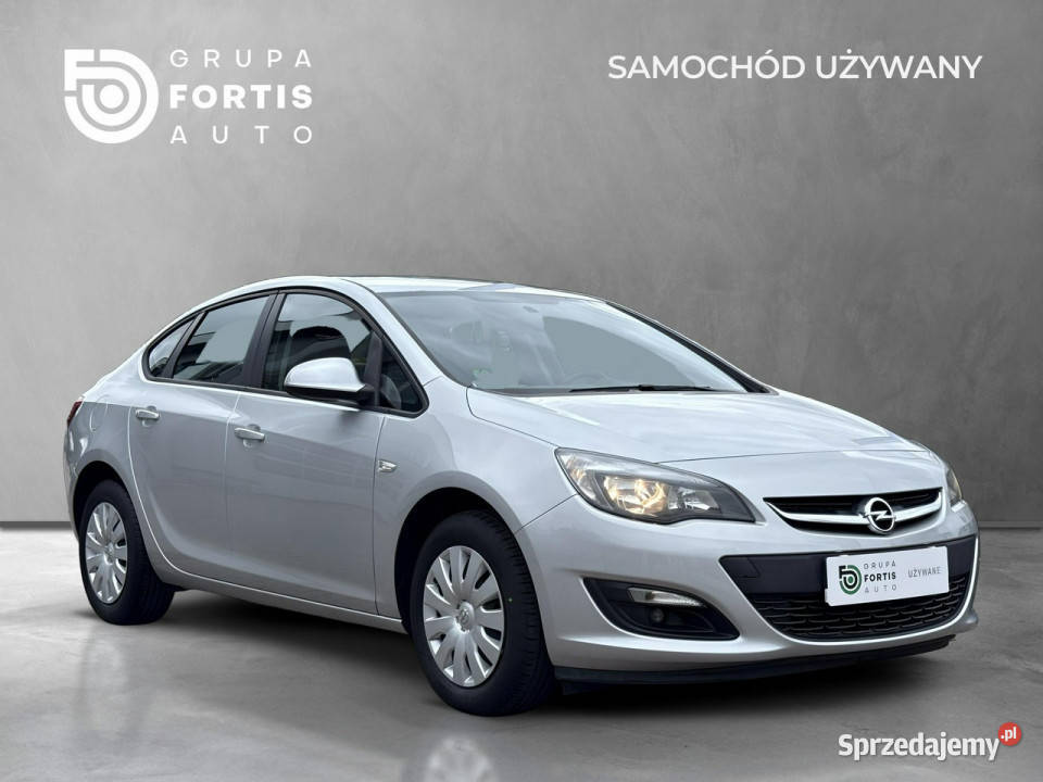 Opel Astra Sedan 14 Turbo 140 Manual Salon Jeden sprzedam