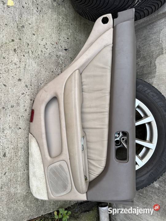Tapicerka drzwi lewy tył Lexus LS400 UCF10 Częstochowa
