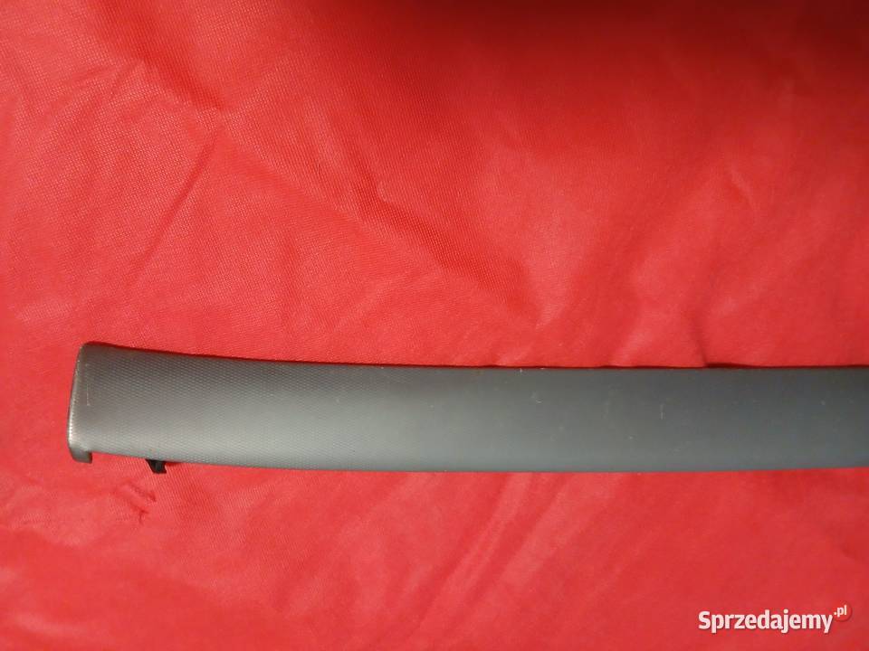 Listwa deski audi a4 b6 8E1853190