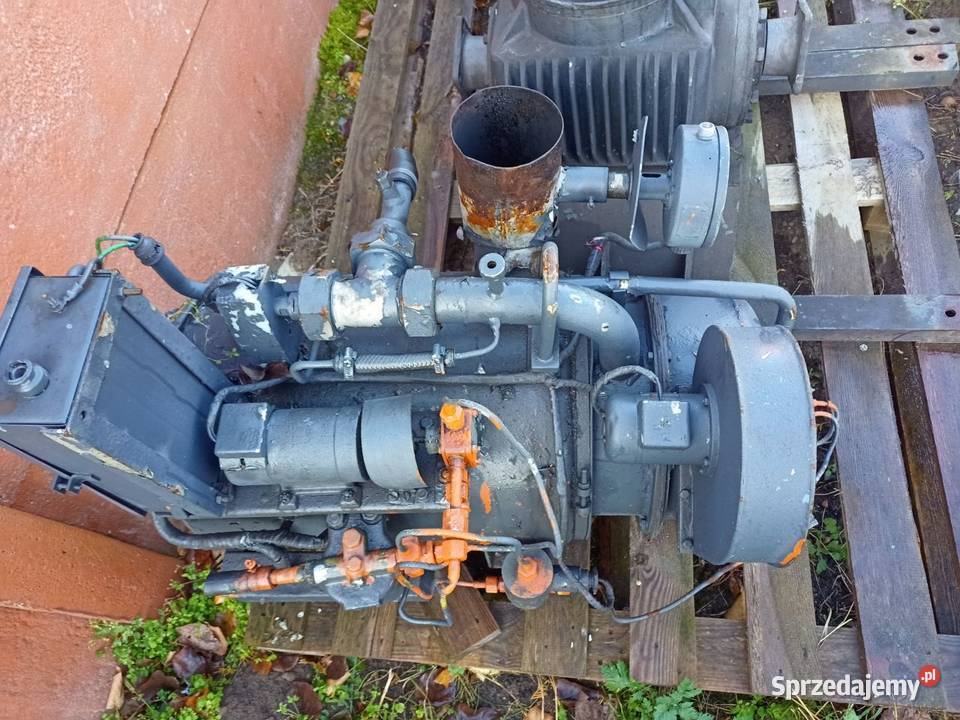 Wapor podgrzewacz pochodzący z lokomotywy SM42 Koło