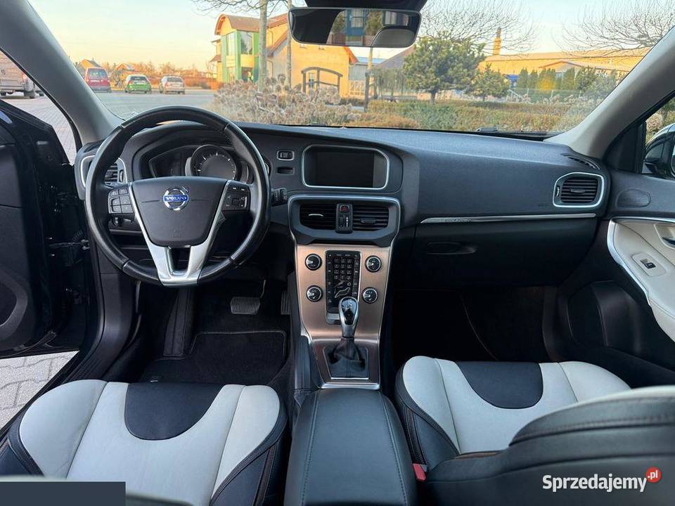 BMW X3 xDrive28i SportAut 20 benzyna 245 2014r 1997cm3 Krotoszyn sprzedam