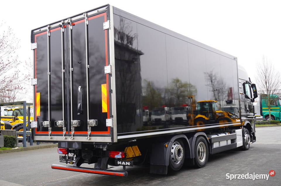 MAN TGX 28480 6x2 2024 Chłodnia Krone 18 EPAL kabina sypialna małopolskie Kraków