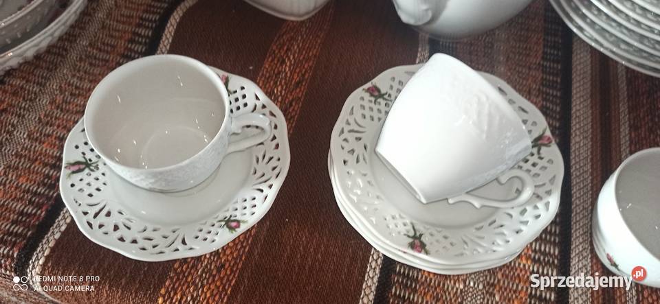 Świecznik biała porcelanareliefy ręcznie Gdańsk