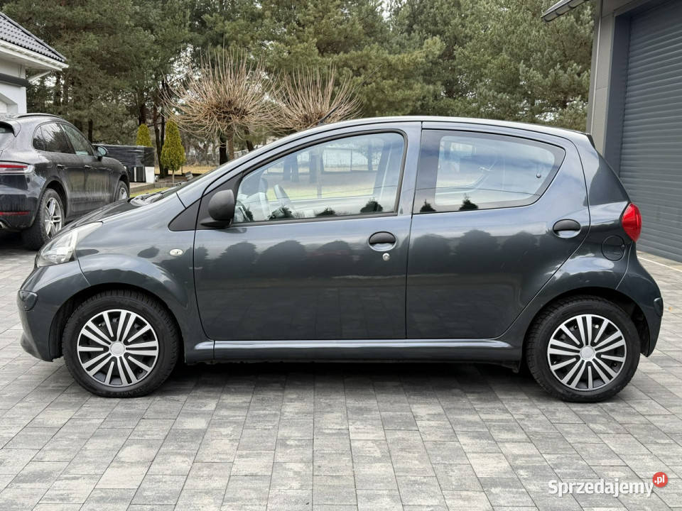 Toyota Aygo 5D Salon Bezwypadkowa 1wł nowości Aygo Chechło