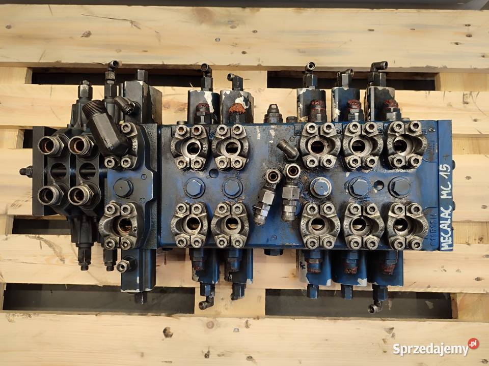 Rozdzielacz hydrauliczny M76506308M720 MECALAC Wilkowo