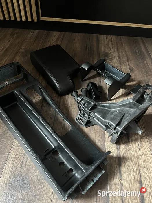 BMW E36 Kompletny podłokietnik osobowe Zagórze