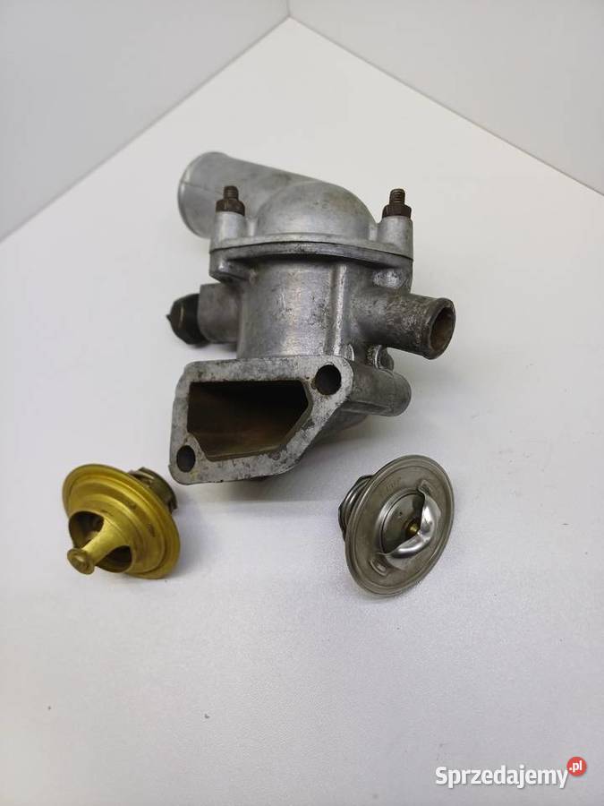 Fiat 125p obudowa termostatu
