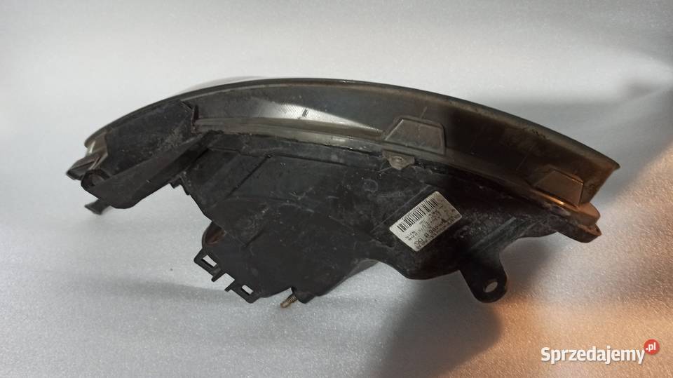 Lampa przednia prawa Renault Twingo II 2 przód osobowe sprzedam