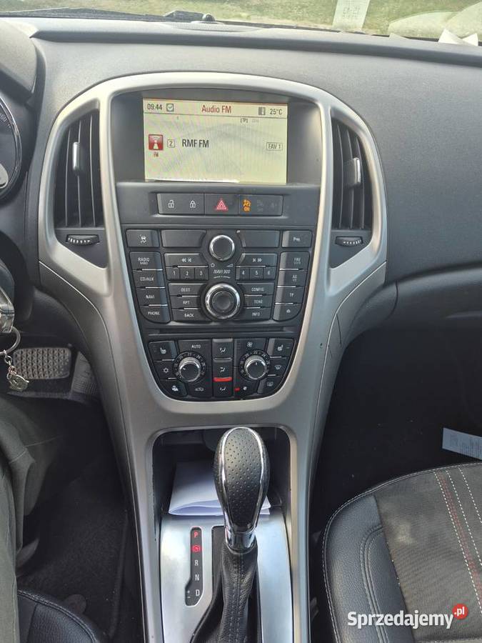 Opel Astra J Kombi 20CDTI 165 2012r automat