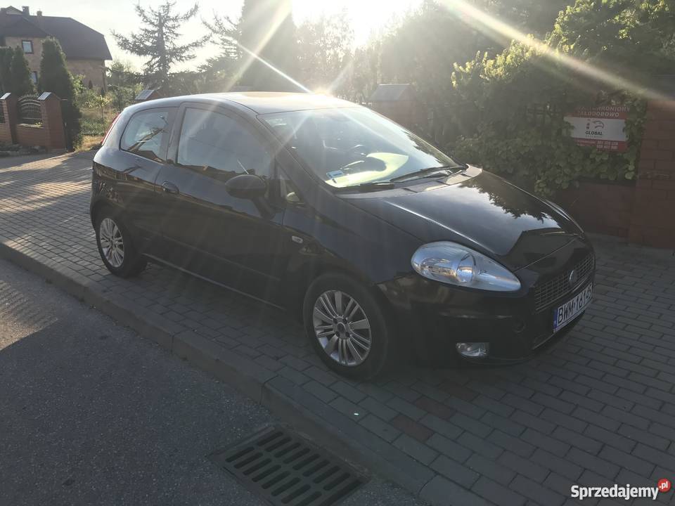 FIAT GRANDĘ PUNTO 2006 90 tempomat czujniki Zarejestrowany w Polsce Ciechanowiec