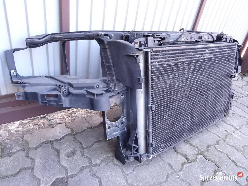 4E0121205F AUDI A8 D3 37 42 PAS PRZEDNI CHLODNIC Przemęt