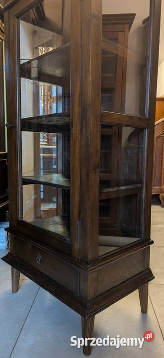 Nieduża witryna serwantka kolonialnasklep Dąbrowa Górnicza