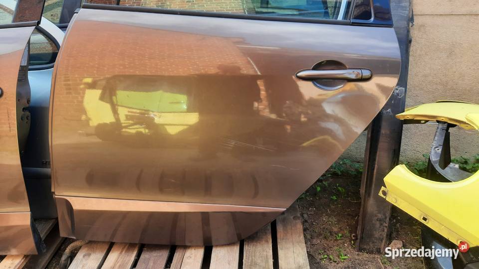 drzwi tylne Renault Scenic 3 III lak TECNB prawe osobowe Dębno
