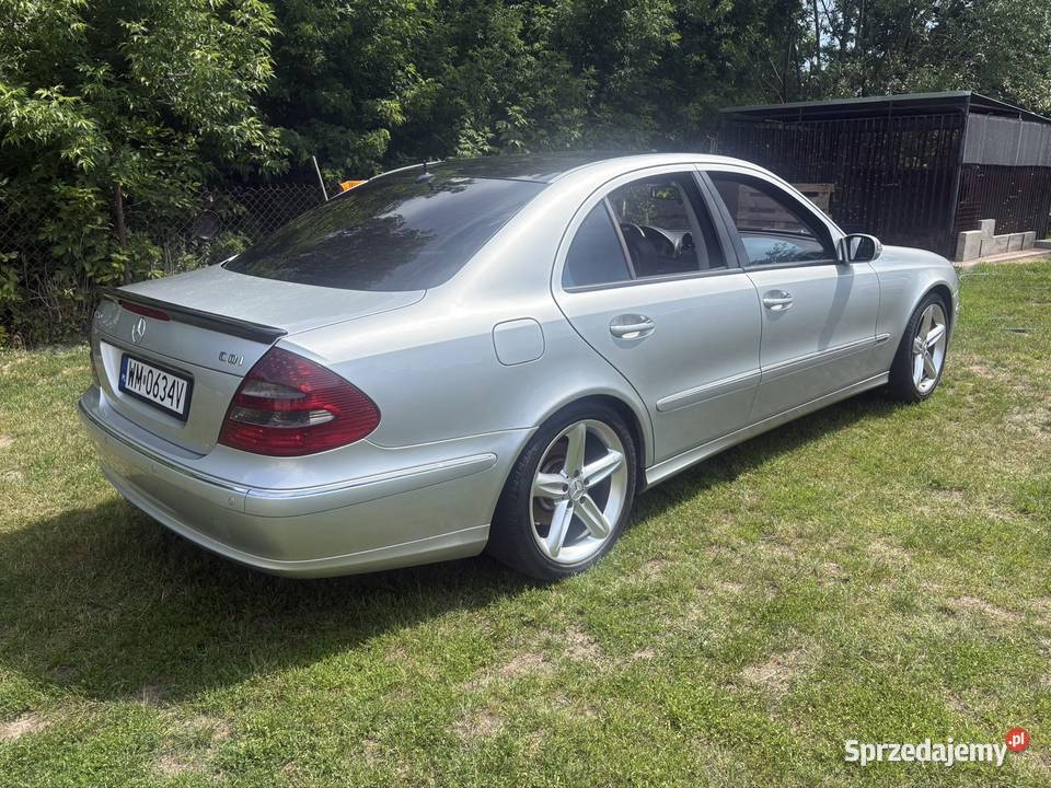 Sprzedam Mercedes w211 28cdi 330koni Rok produkcji 2004