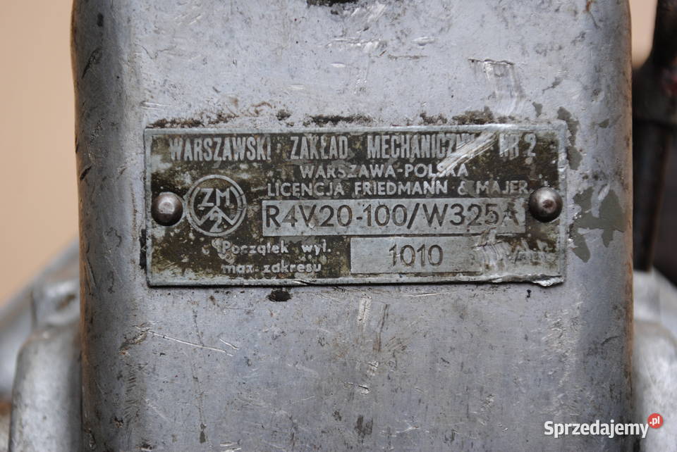 Pompa wtryskowa Ursus c325c328 mazowieckie Błonie sprzedam