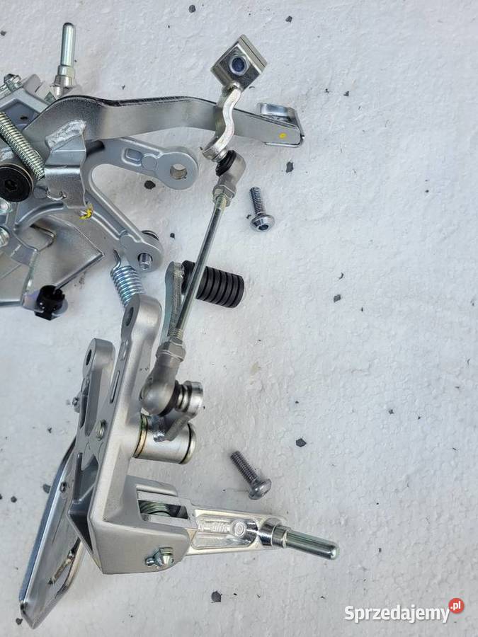 Yamaha R3 R 3 1924 SET PODNÓŻEK DŹWIGNIA ZMIANY wielkopolskie Nowy Tomyśl sprzedam