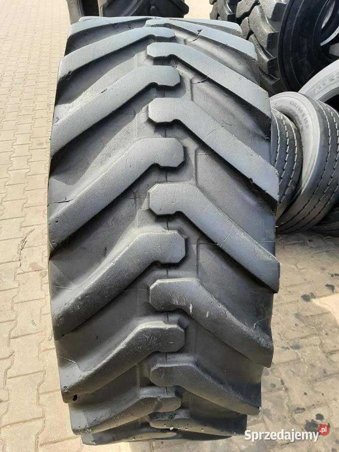 Opona używana rolnicza 2826 28R26 BKT TR390 1000 Zaścianki