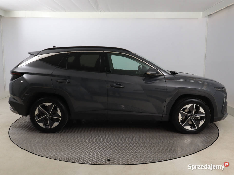 Hyundai Tucson 16 TGDI 48V MHEV relingi dachowe Bielany Wrocławskie