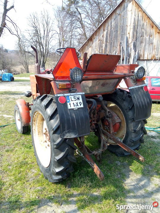 Władimirec T25 z pługami i bronami Piaski