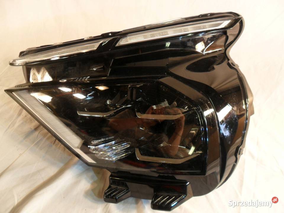 Citroen C4 III reflektor lewy przedni lampa lewa osobowe wielkopolskie Nowy Tomyśl