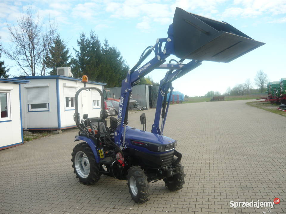 Minitraktorek Farmtrac 26 z ładowaczem Solis Kozienice