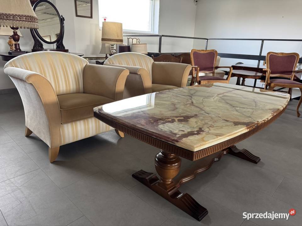 Drewniana ława w kolorze orzechowym z marmurowym Stoliki kawowe i ławy