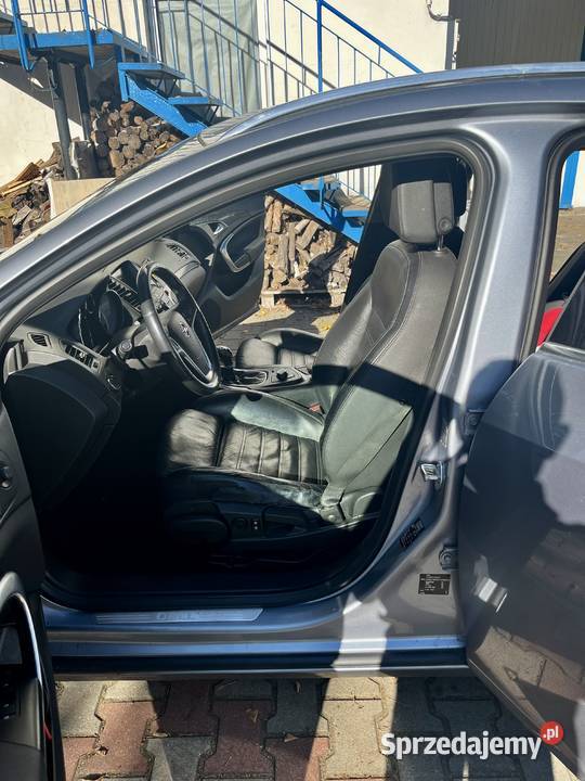 Opel insignia z fajnym wyposażeniem sprzedam