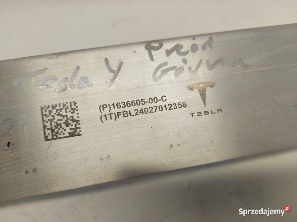 TESLA MODEL Y 2024r BELKA PRZEDNIA WZMOCNIENIE sprzedam