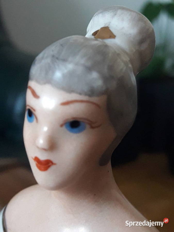 Dama w krynolinie figurka porcelanowa Z