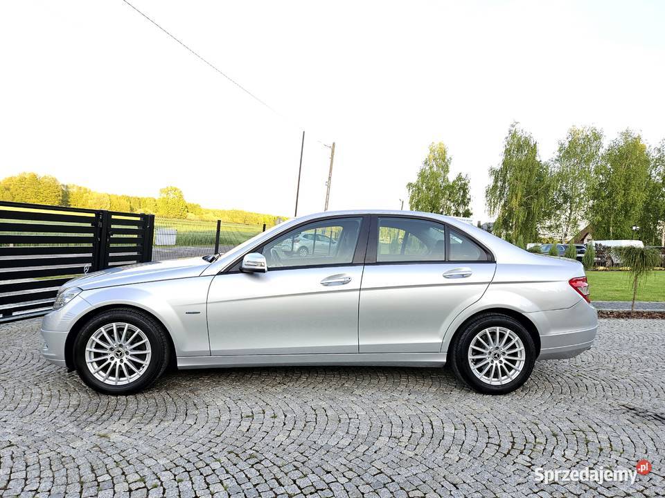 MERCEDESBENZ C200 ELEGANCE 1WŁ 2010r 18 184 lakier metallic łódzkie sprzedam