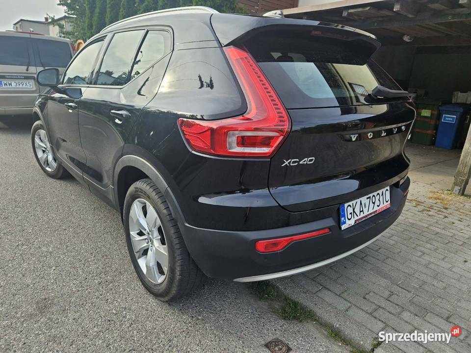 Volvo XC40 D3 Momentium Sierakowice
