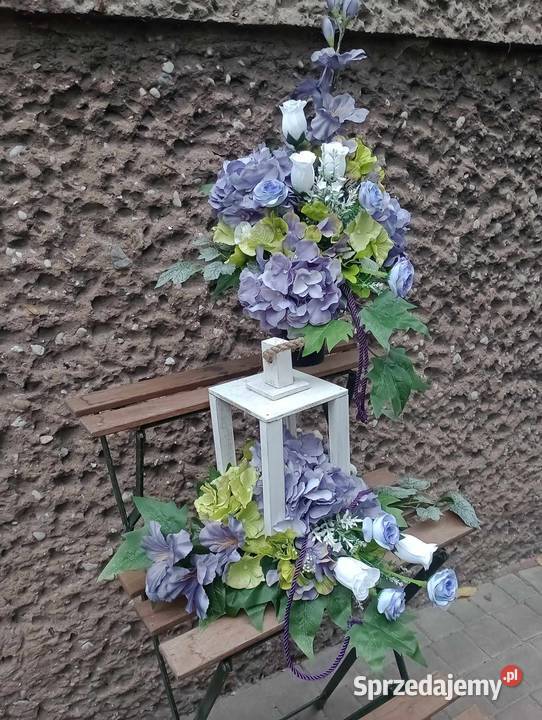 Stroiki Wszystkich Świętych kompozycje nagrobne