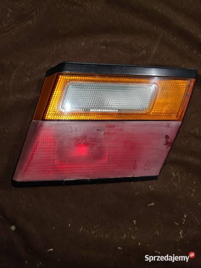 Lampa tylna prawa Nissan Primera P10 9195 Sandomierz sprzedam