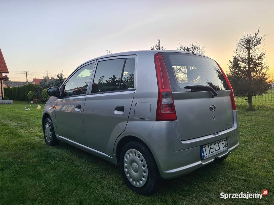 Daihatsu cuore 4 l na 100 Chęciny