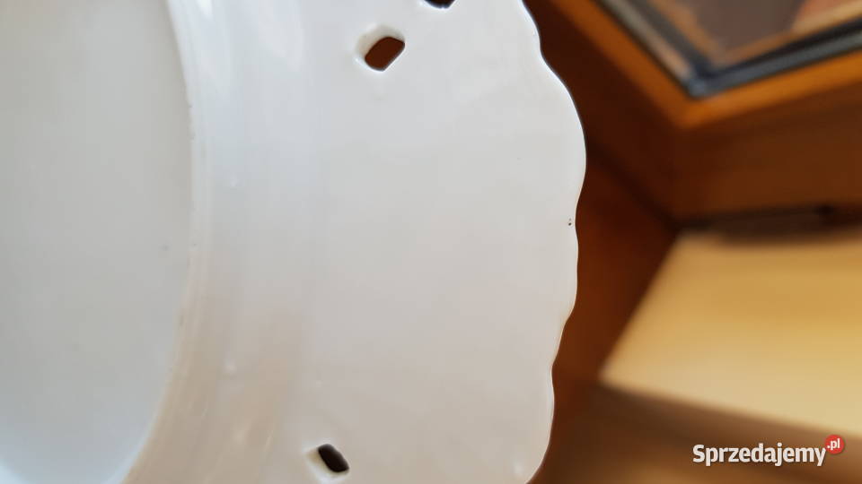 Stary ażurowy porcelanowy talerz talerzyk kwiaty Dąbrowa Górnicza
