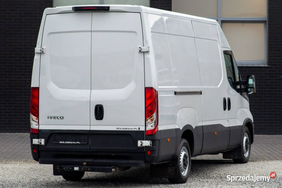 Iveco Daily L3H2 35S14 Automat ŚREDNI Hak 3500 140KM Jarocin