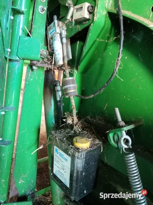 Prasa rolująca John Deere F440E Bedlno