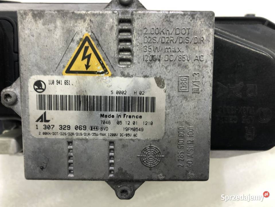 LAMPA PRAWY PRZÓD 1U1941016G XENON SKODA OCTAVIA Lampy przednie Lampy przednie