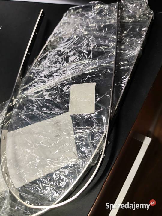 OSA M52 listwa przedniego błotnika