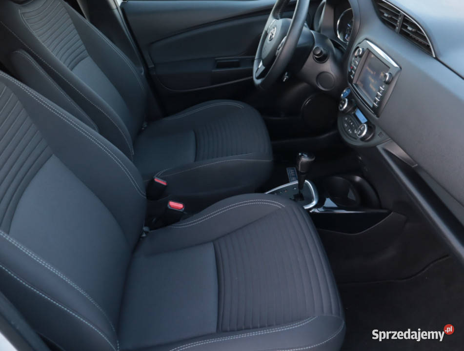 Toyota Yaris 15 Hybrid Yaris Lublin