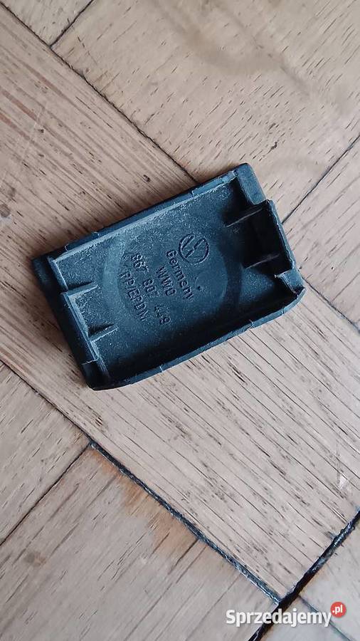 867 807 449 Zaślepka tylnego zderzaka do VW osobowe Chojnice