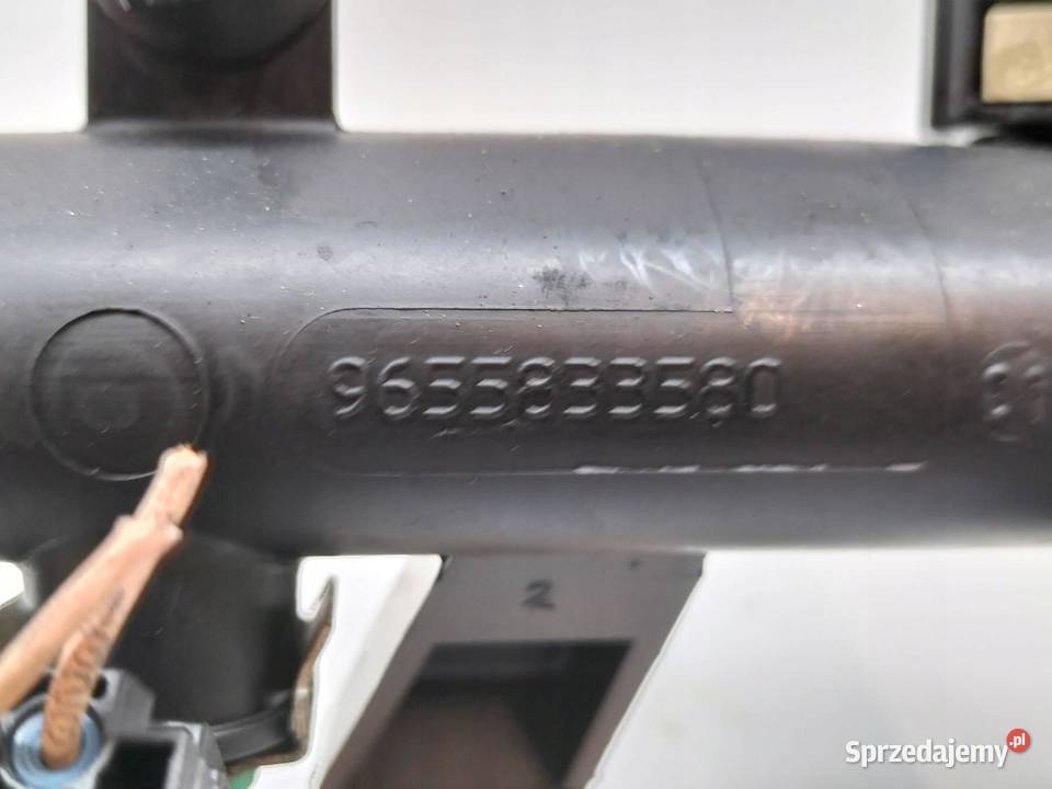 LISTWA WTRYSKOWA 9655833580 14 8V Peugeot 207 I Rok produkcji 2007