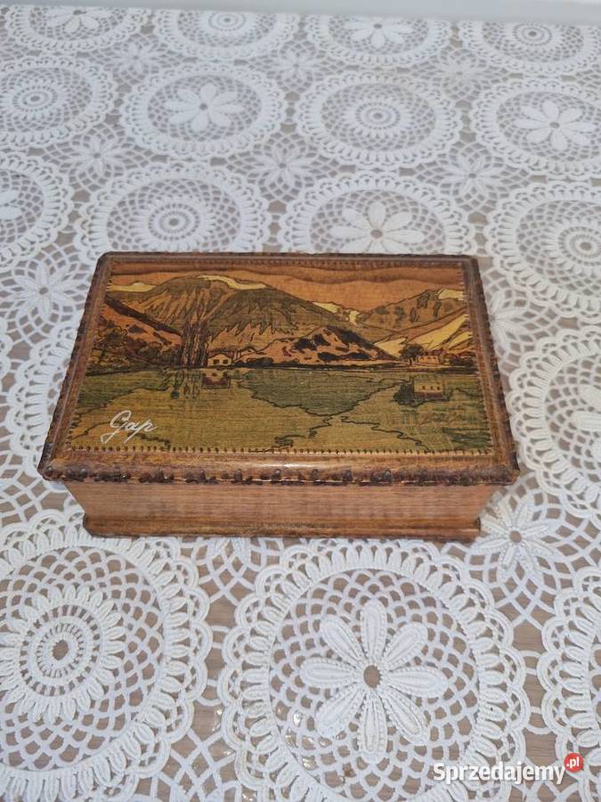 Pudełko szkatułka drewniana