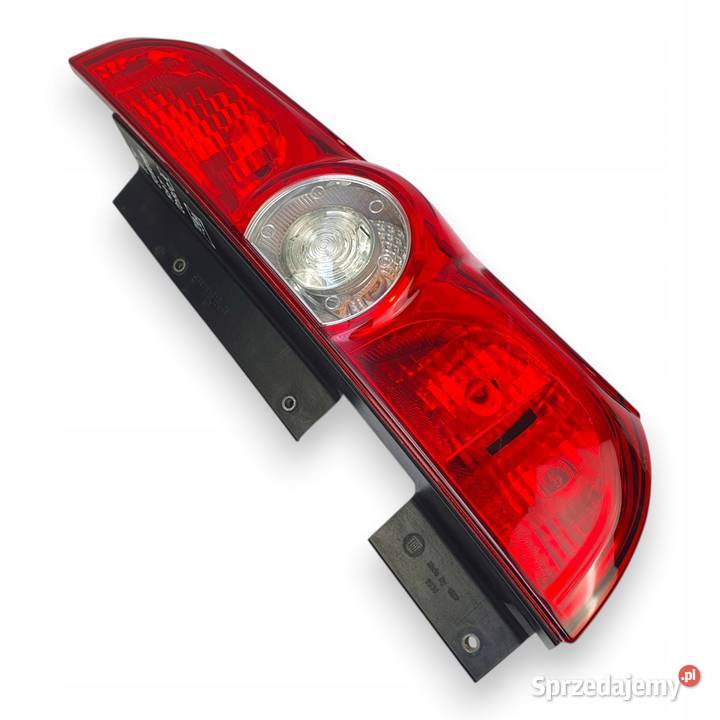 LAMPA PRAWA Fiat Doblo II Opel Combo D TYLNIA Lampy tylne Chełm