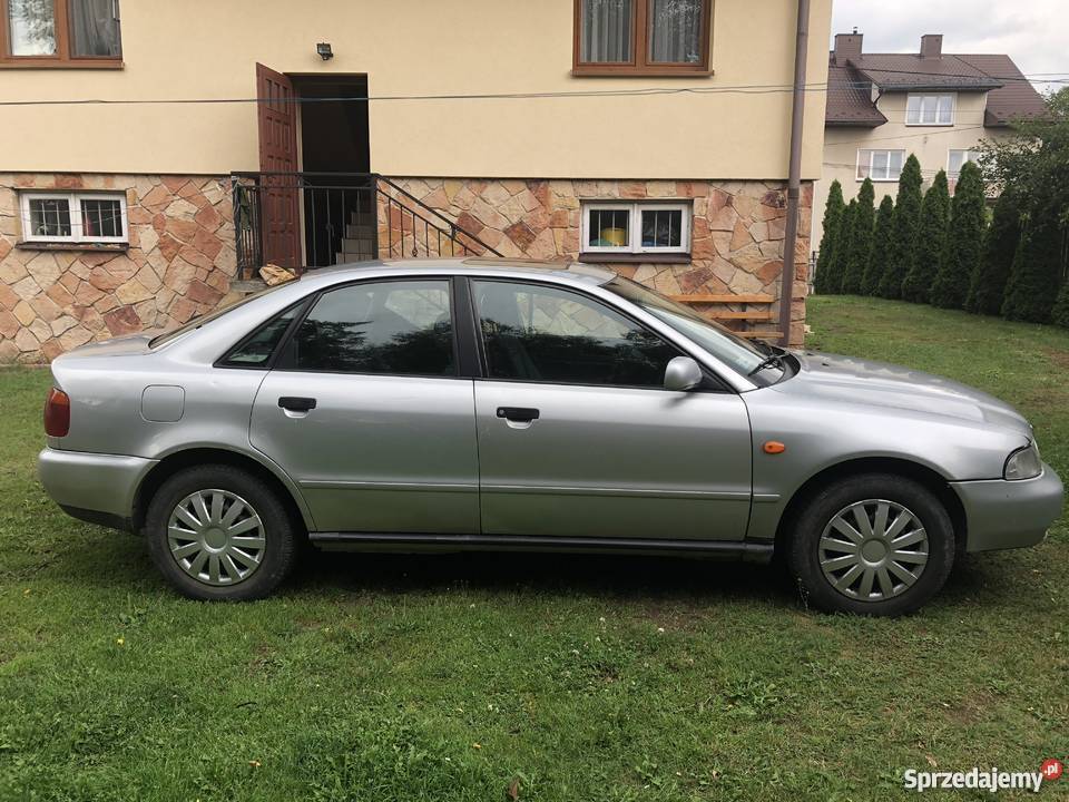 Audi A4 B5 sedan 16 szyberdach radio CD do jazdy świętokrzyskie Suchedniów sprzedam